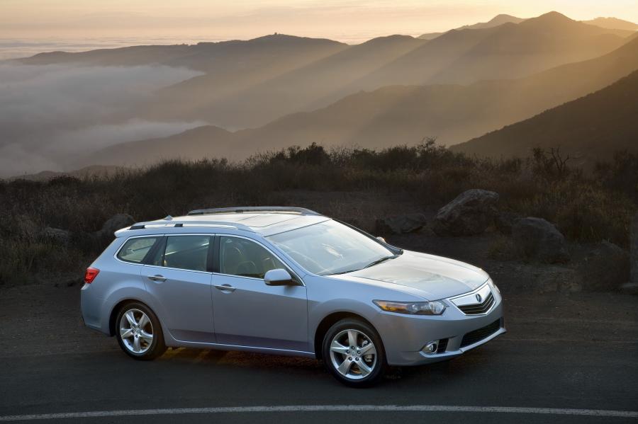  Acura TSX Sport Wagon 2010 года  (фото 9 из 63)